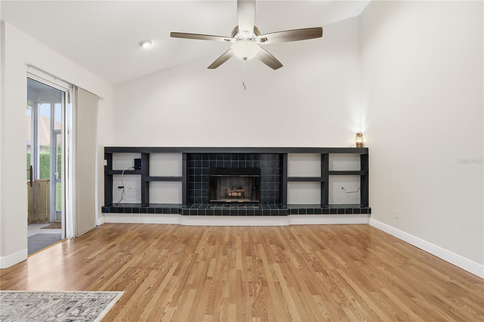 CAPE ORLANDO ESTATES UT 4 / WEDGEFIELD - Residential