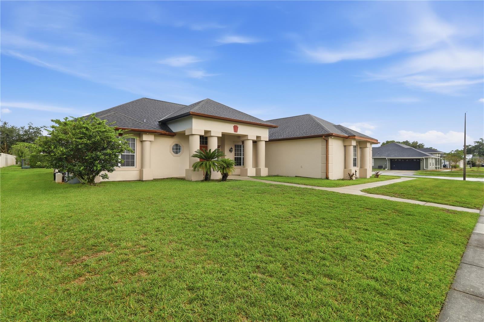 CAPE ORLANDO ESTATES UT 4 / WEDGEFIELD - Residential