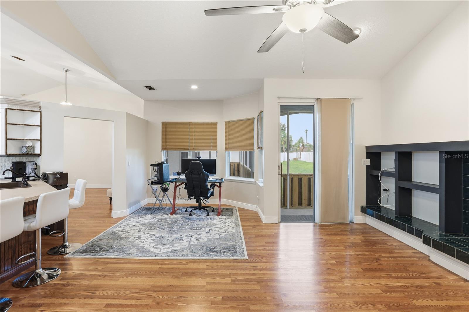 CAPE ORLANDO ESTATES UT 4 / WEDGEFIELD - Residential