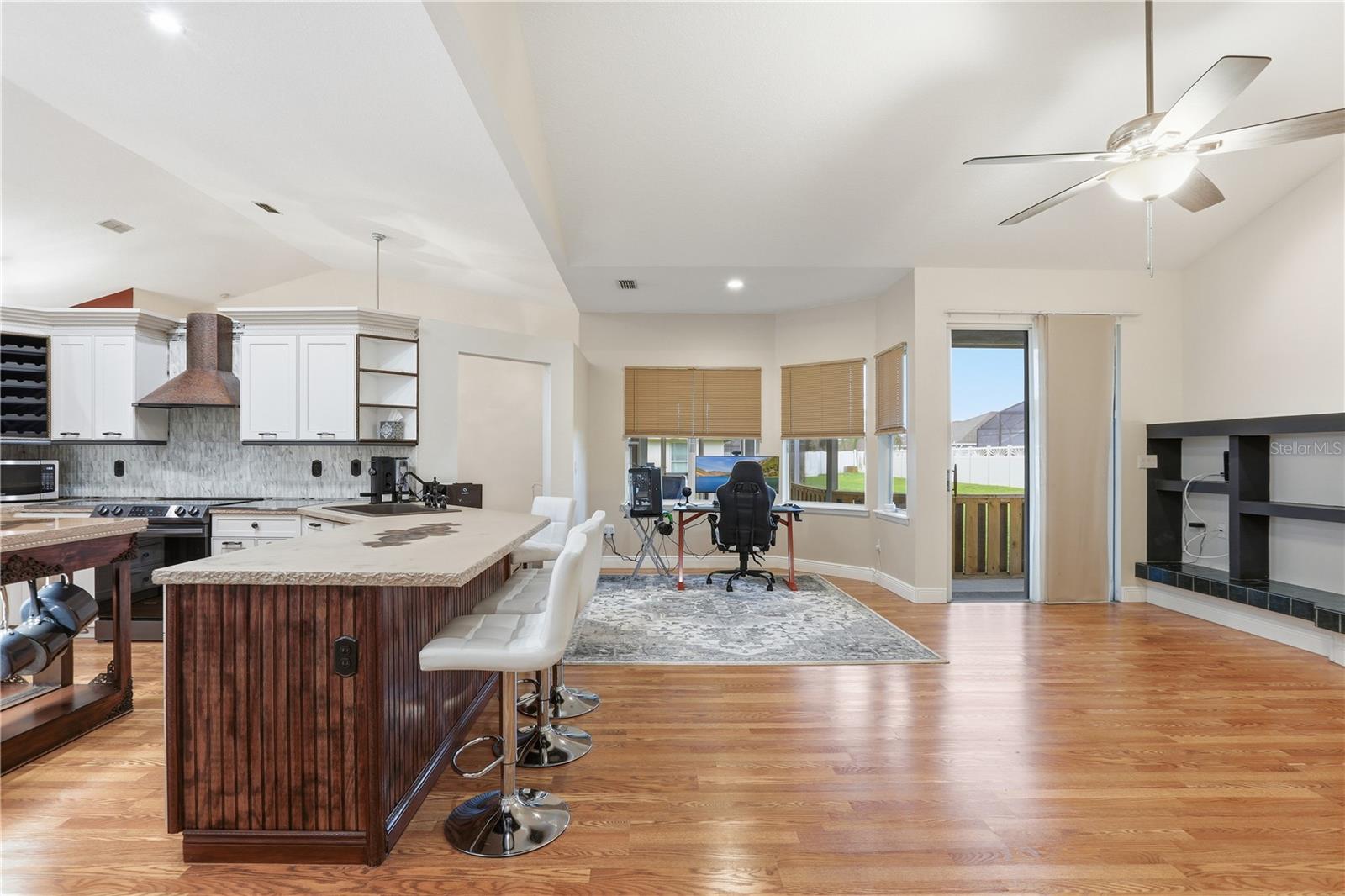 CAPE ORLANDO ESTATES UT 4 / WEDGEFIELD - Residential