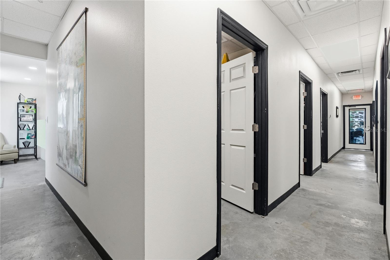 OAK CREST - Commercial Sale