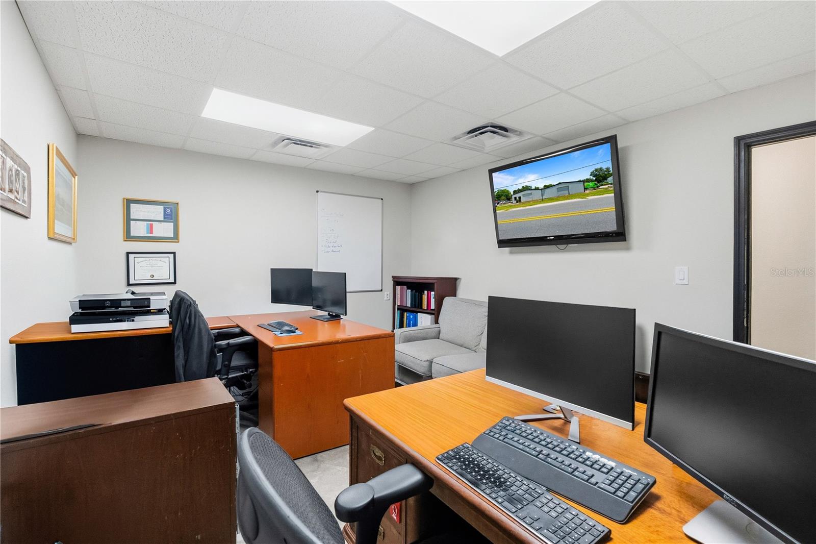 OAK CREST - Commercial Sale