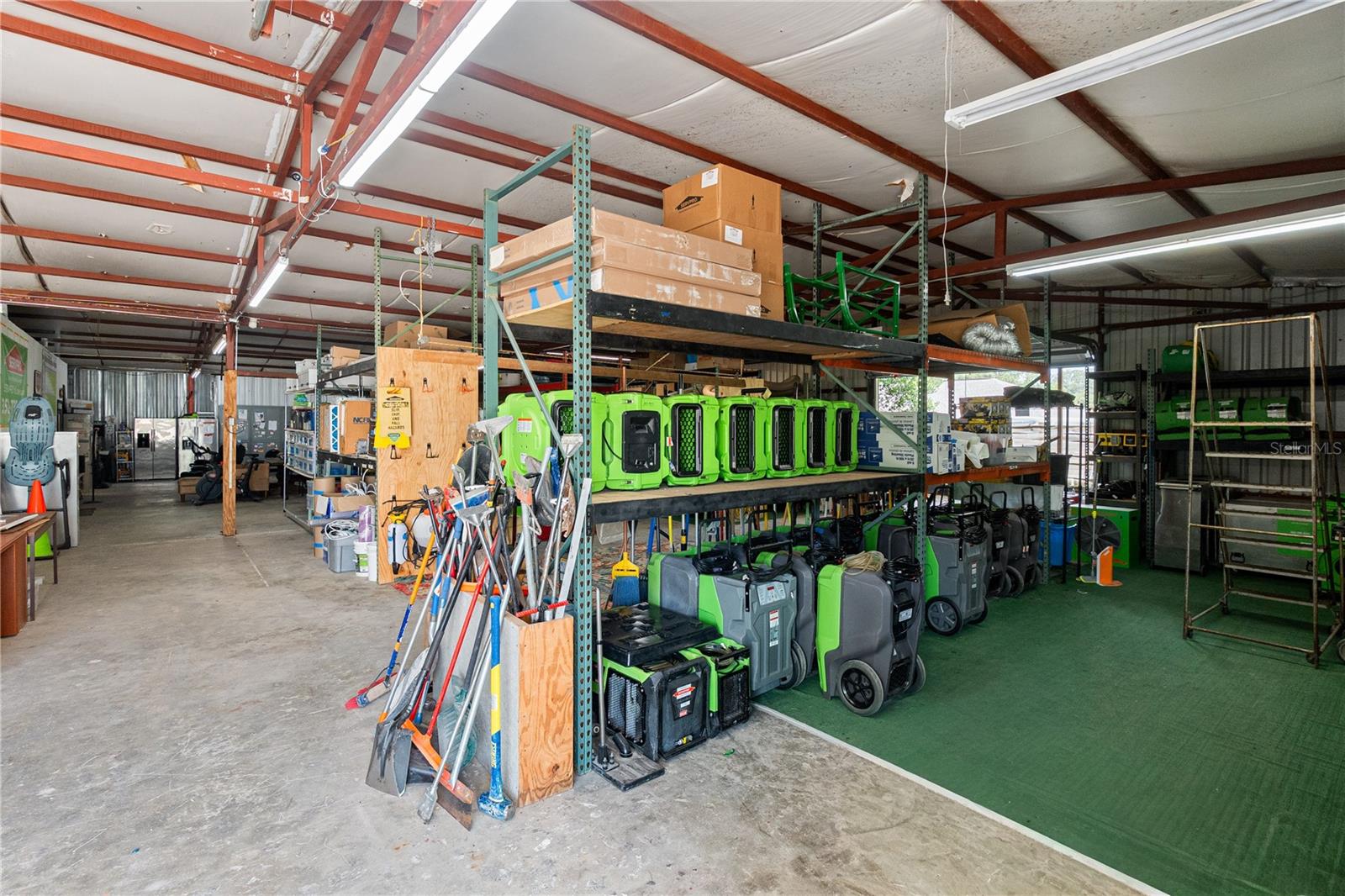 OAK CREST - Commercial Sale