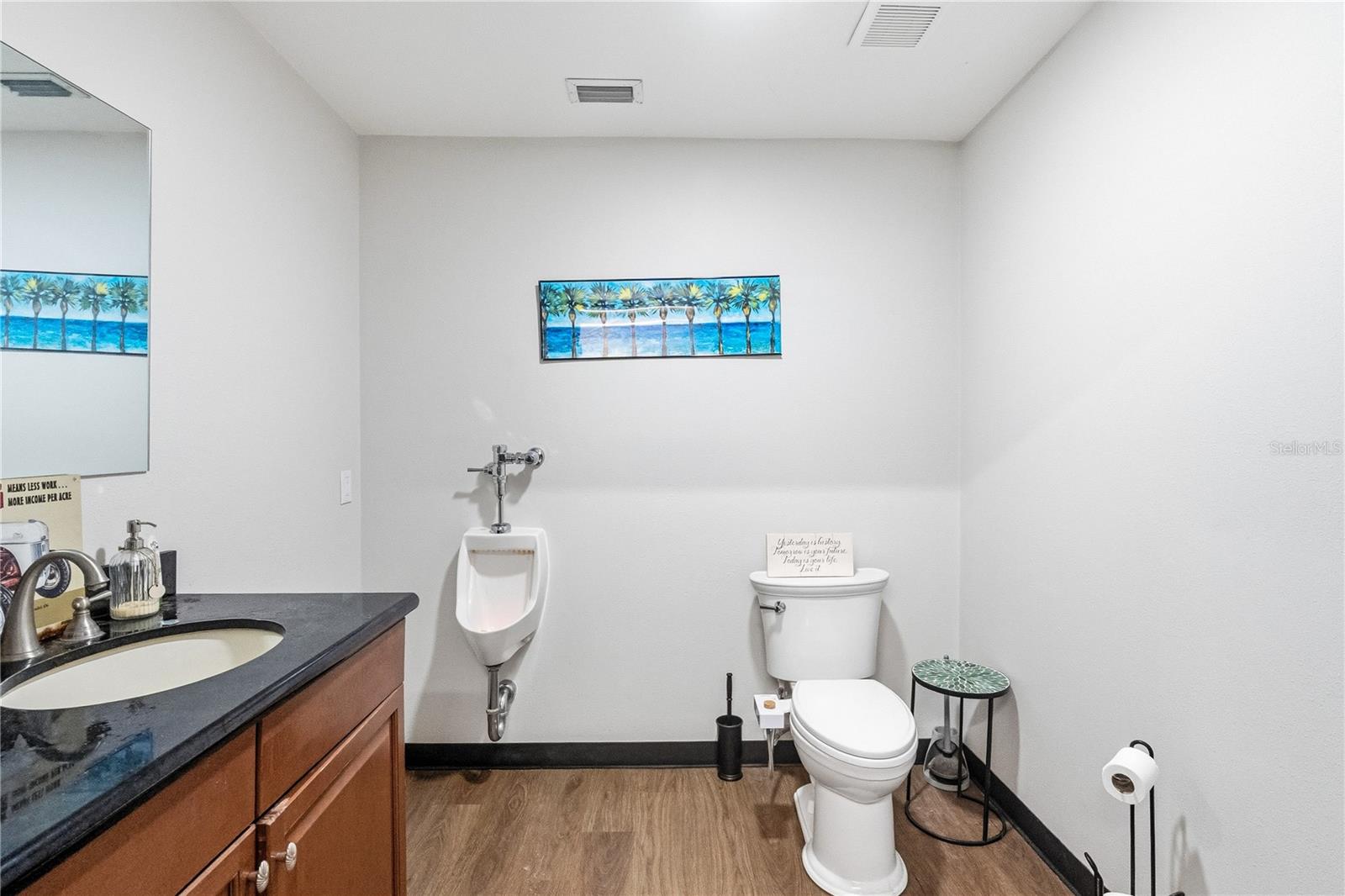 OAK CREST - Commercial Sale