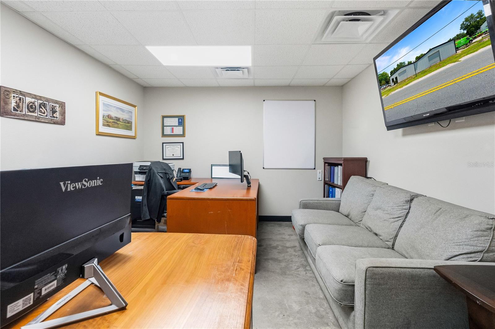 OAK CREST - Commercial Sale