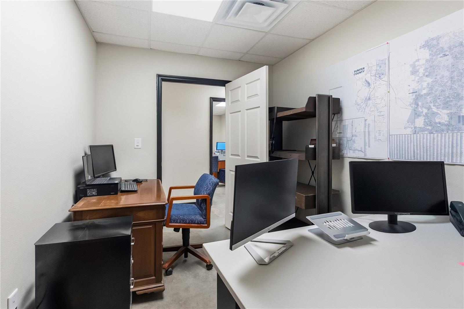 OAK CREST - Commercial Sale