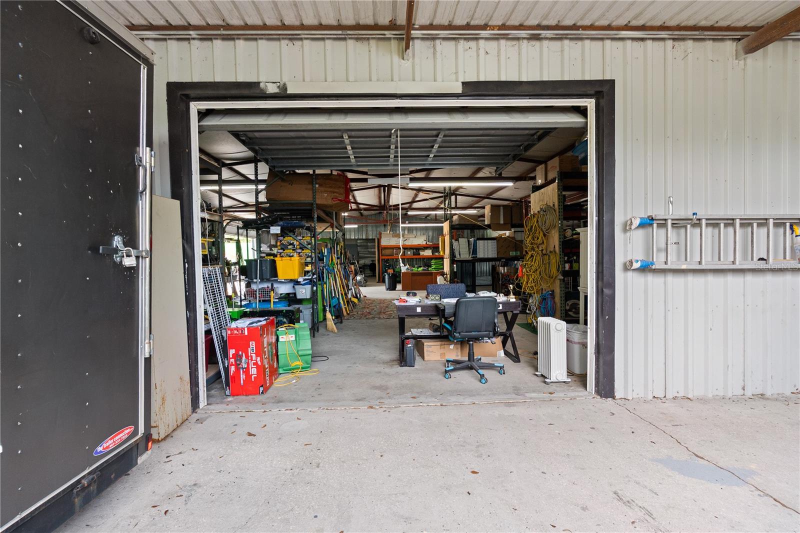 OAK CREST - Commercial Sale