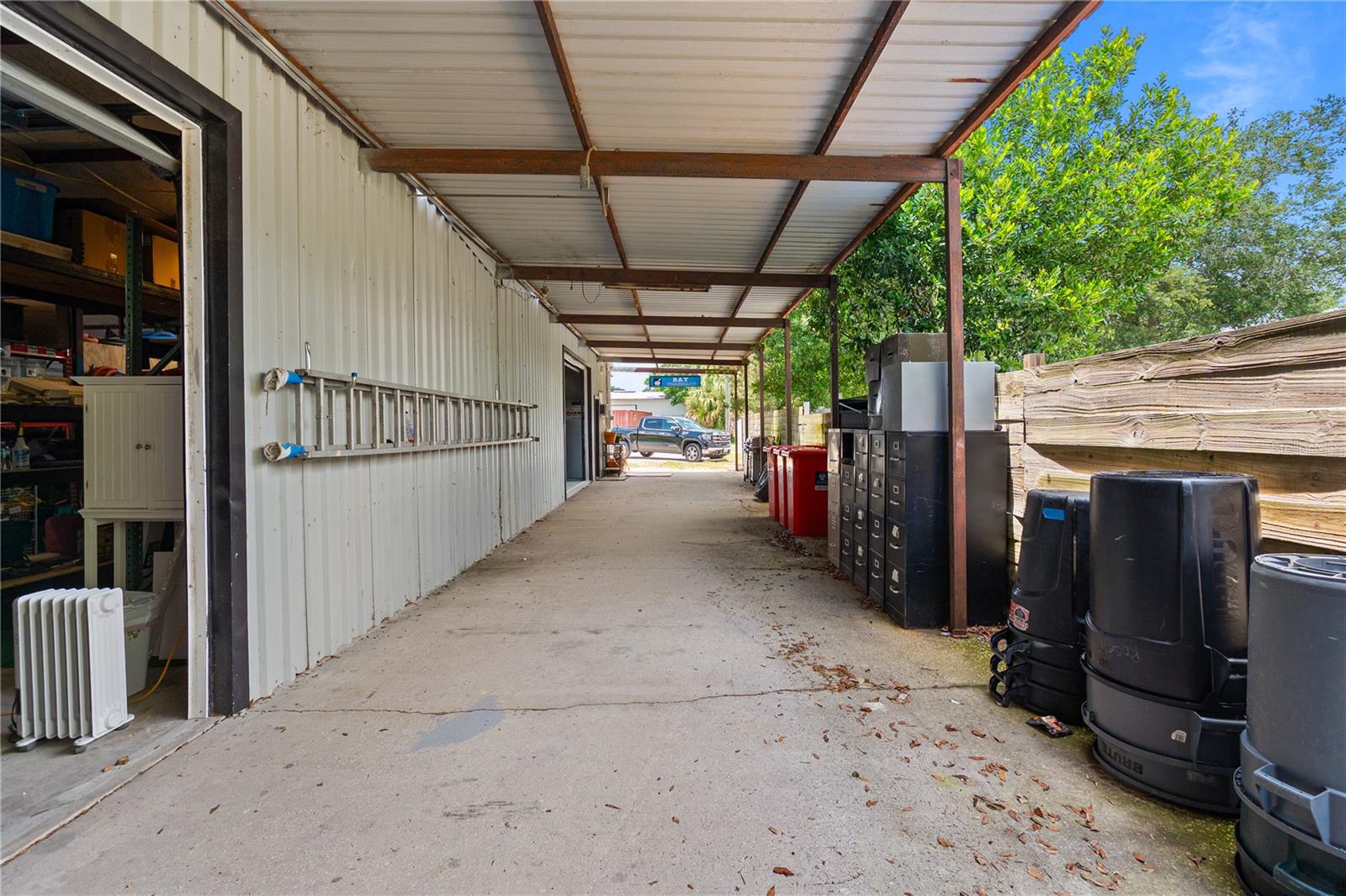 OAK CREST - Commercial Sale