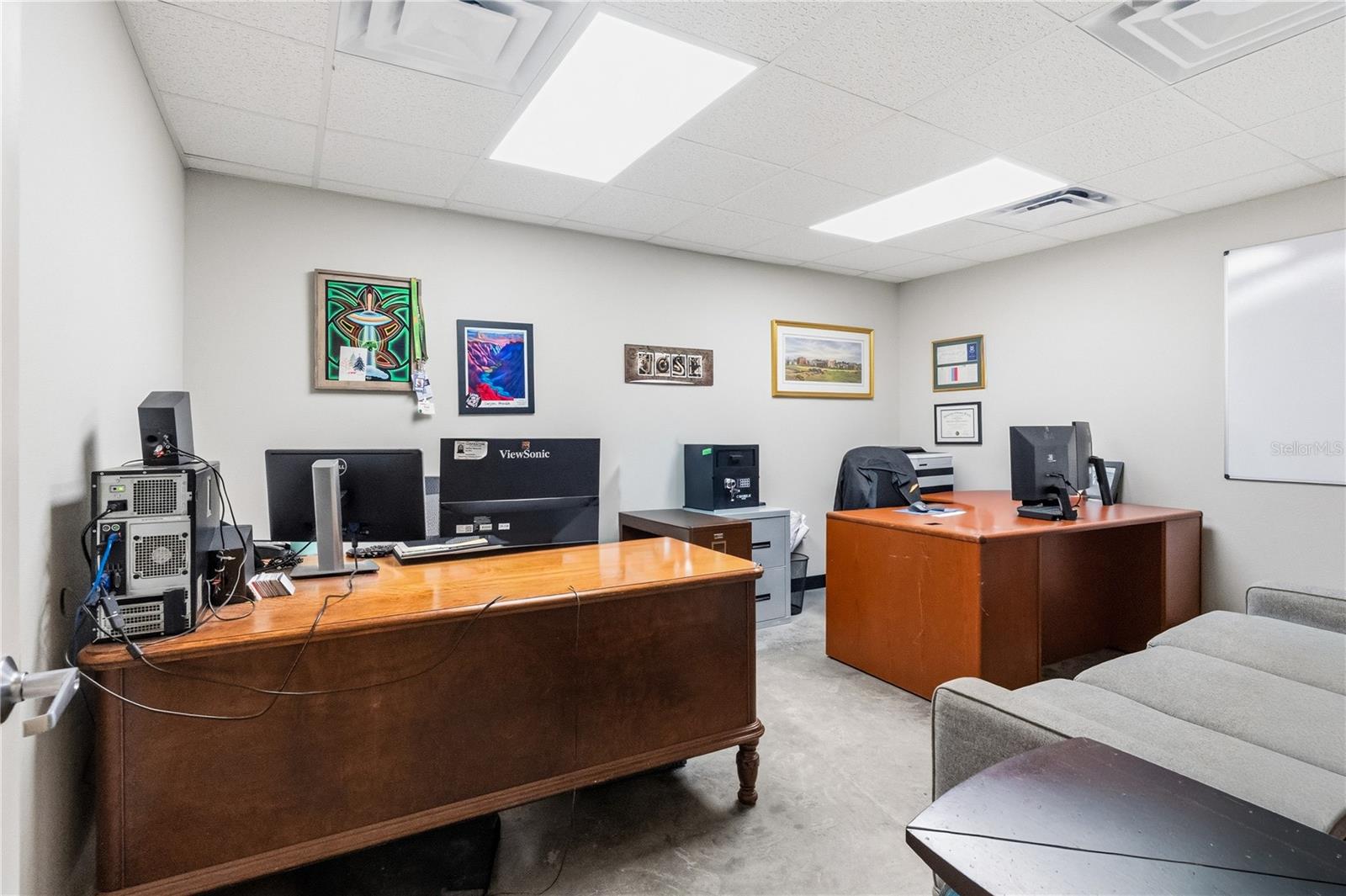 OAK CREST - Commercial Sale