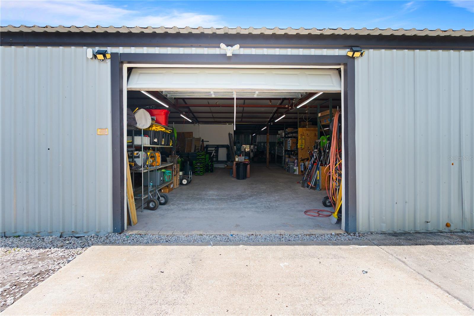 OAK CREST - Commercial Sale