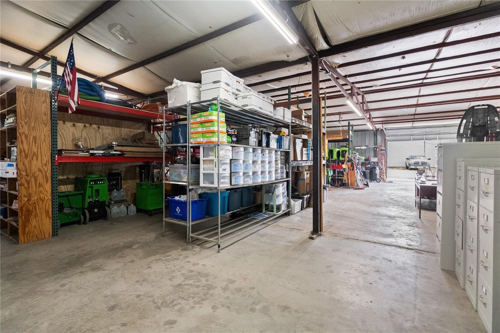 OAK CREST - Commercial Sale