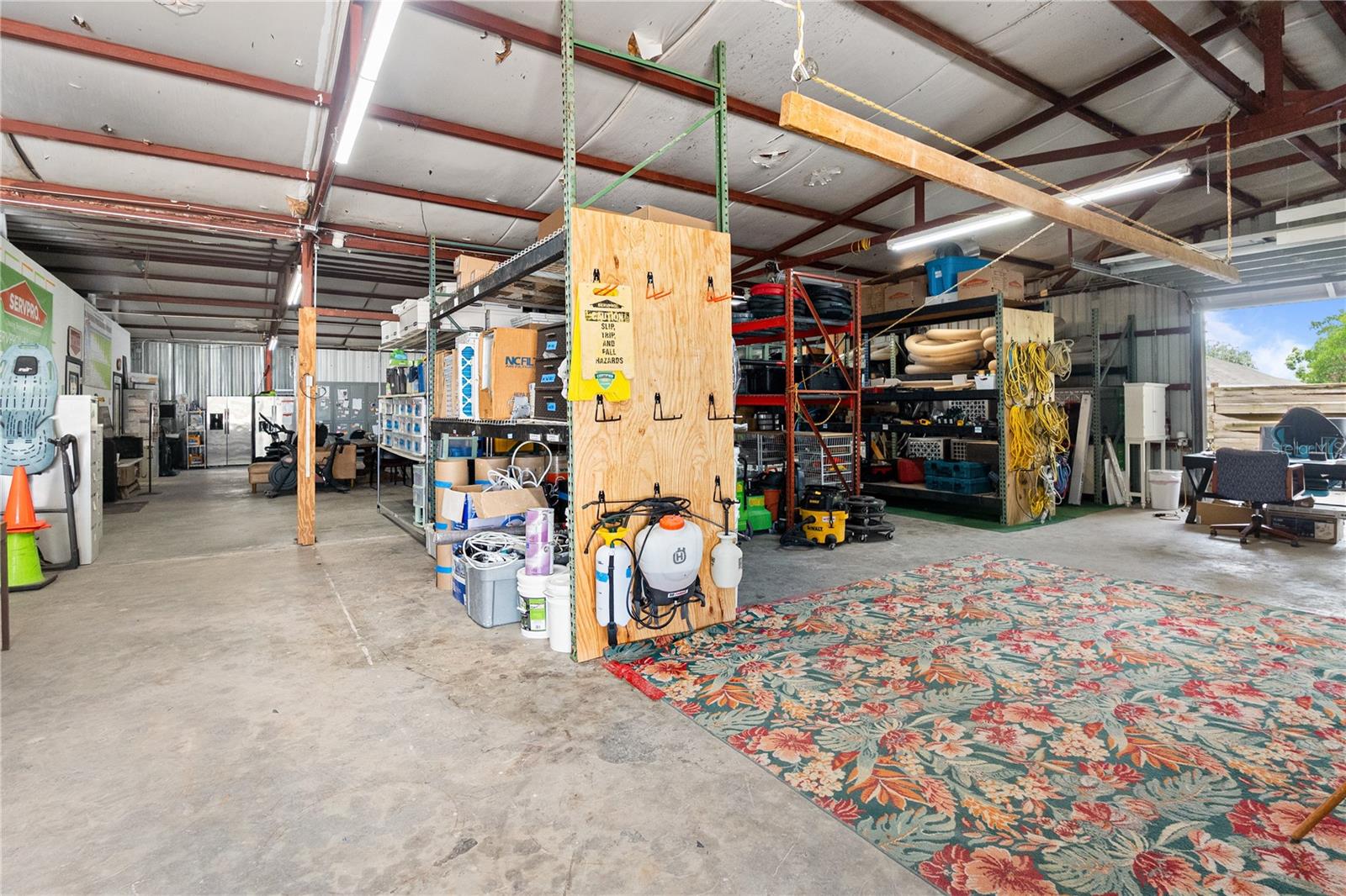 OAK CREST - Commercial Sale