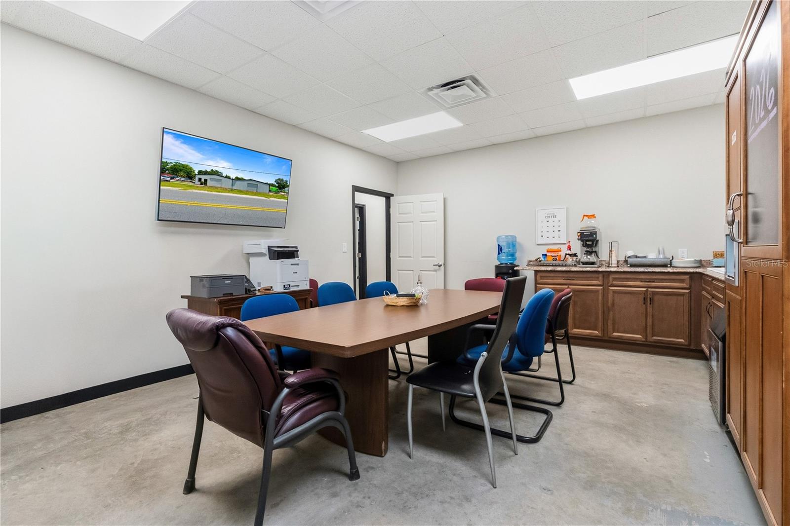 OAK CREST - Commercial Sale