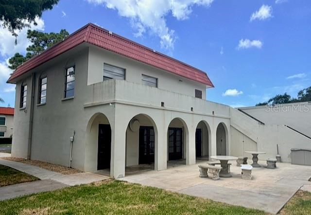 MEDITERRANEAN MANORS - Residential