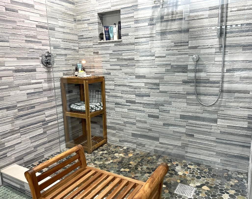 SANDPOINTE TWNHS SEC 06 - Residential