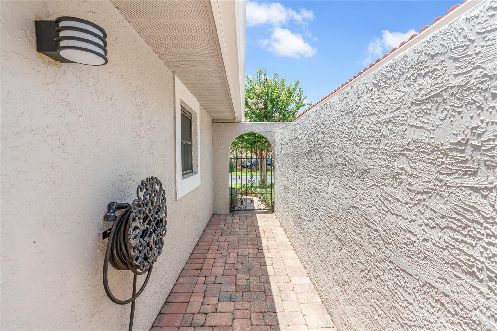 SANDPOINTE TWNHS SEC 06 - Residential