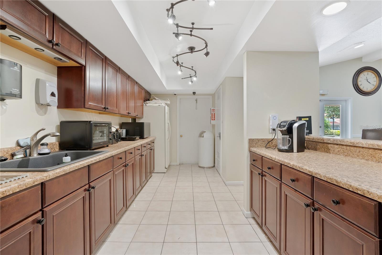 SANDPOINTE TWNHS SEC 06 - Residential