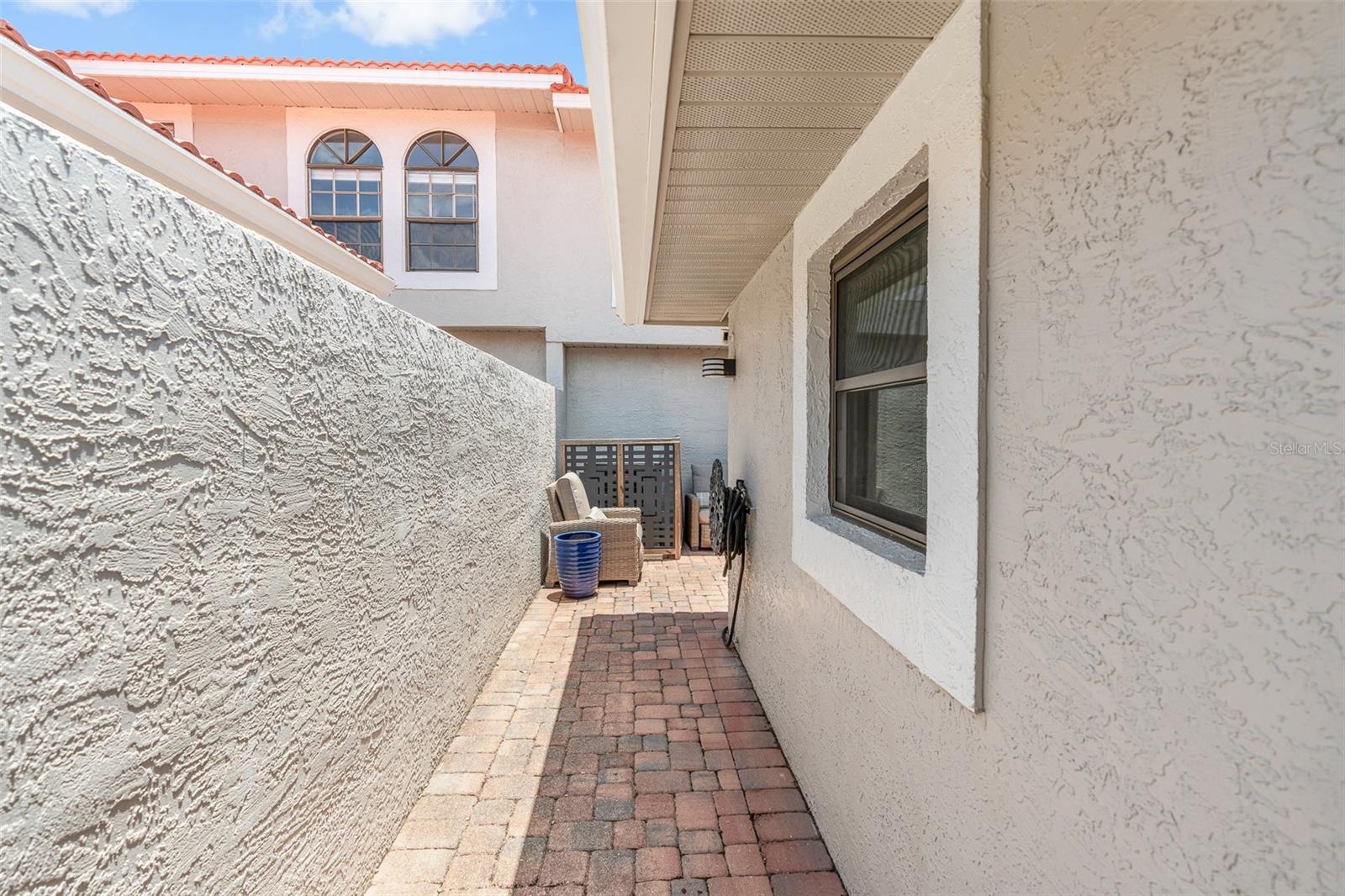 SANDPOINTE TWNHS SEC 06 - Residential