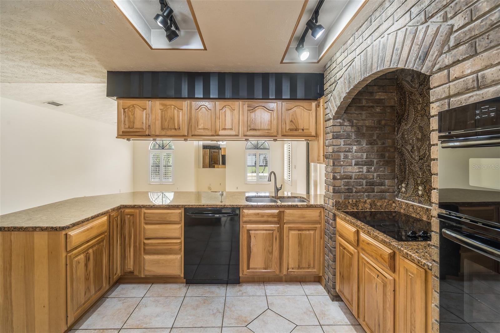 TIMBER POND SUB UNIT N - Residential