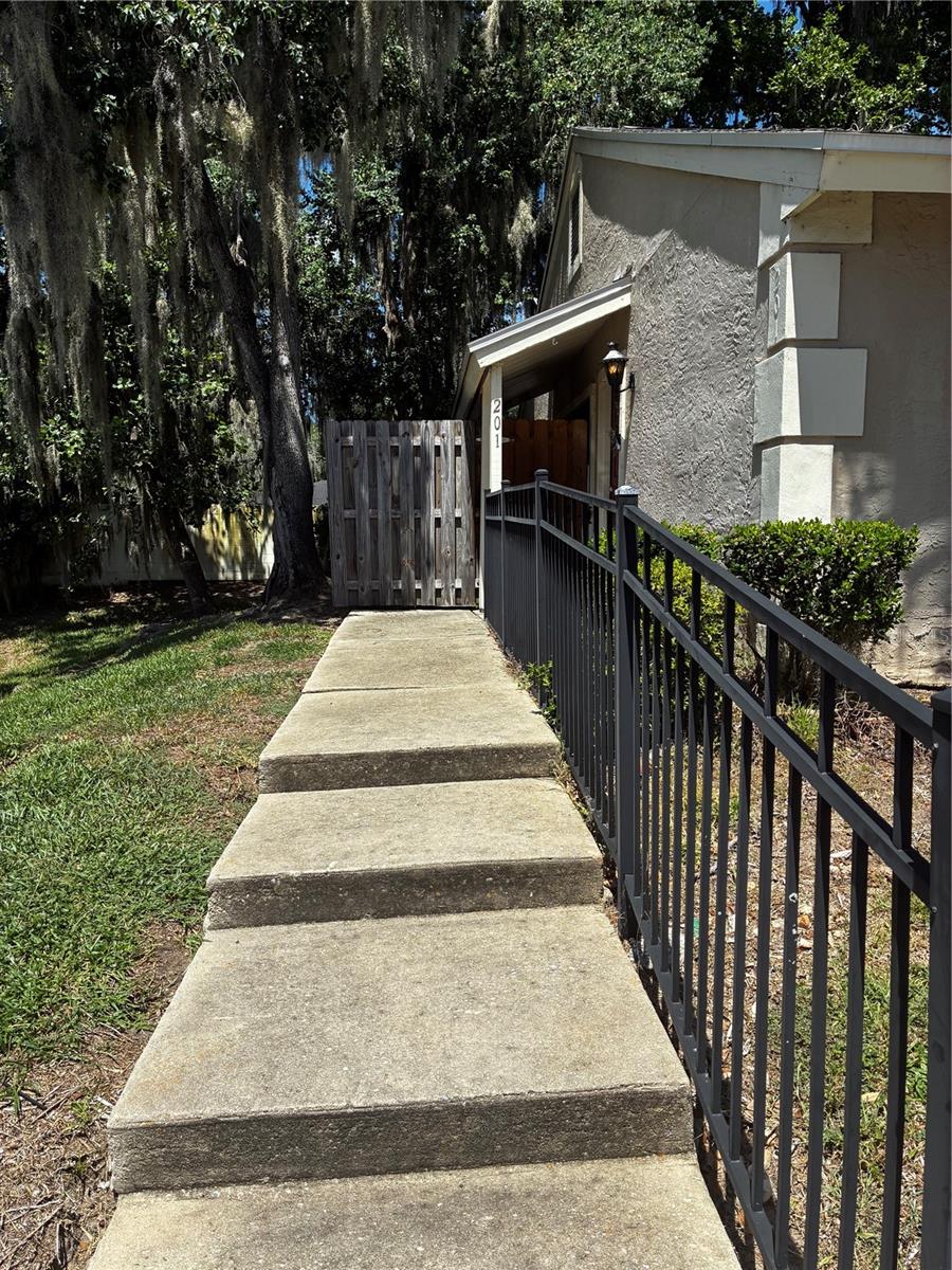 CASA PARK VILLAS - Residential