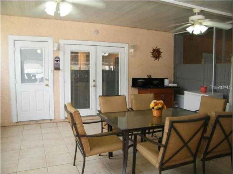 ROCKPOINTE PATIO HOMES - Residential Lease