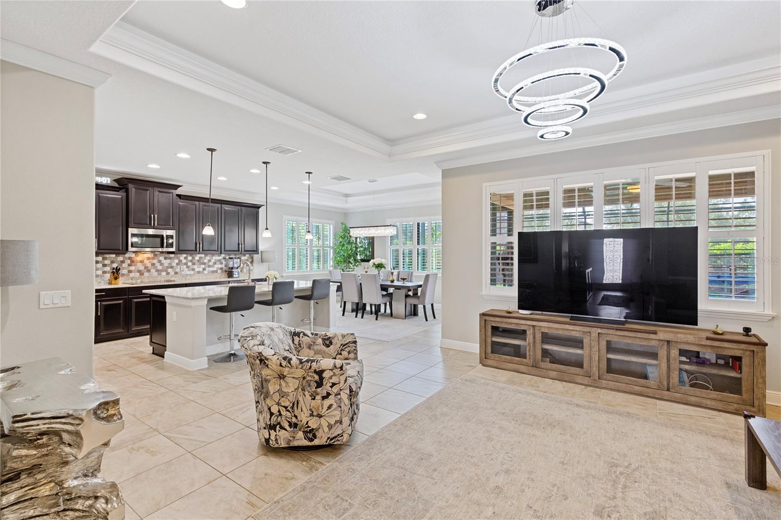 WELLINGTON ESTATES - Residential