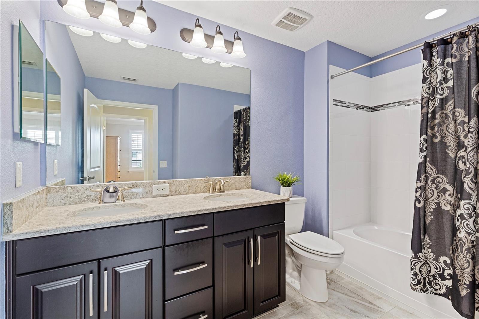 WELLINGTON ESTATES - Residential