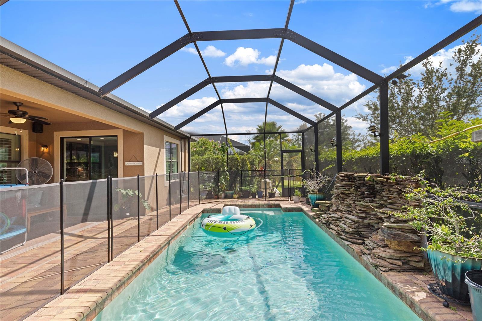 WELLINGTON ESTATES - Residential