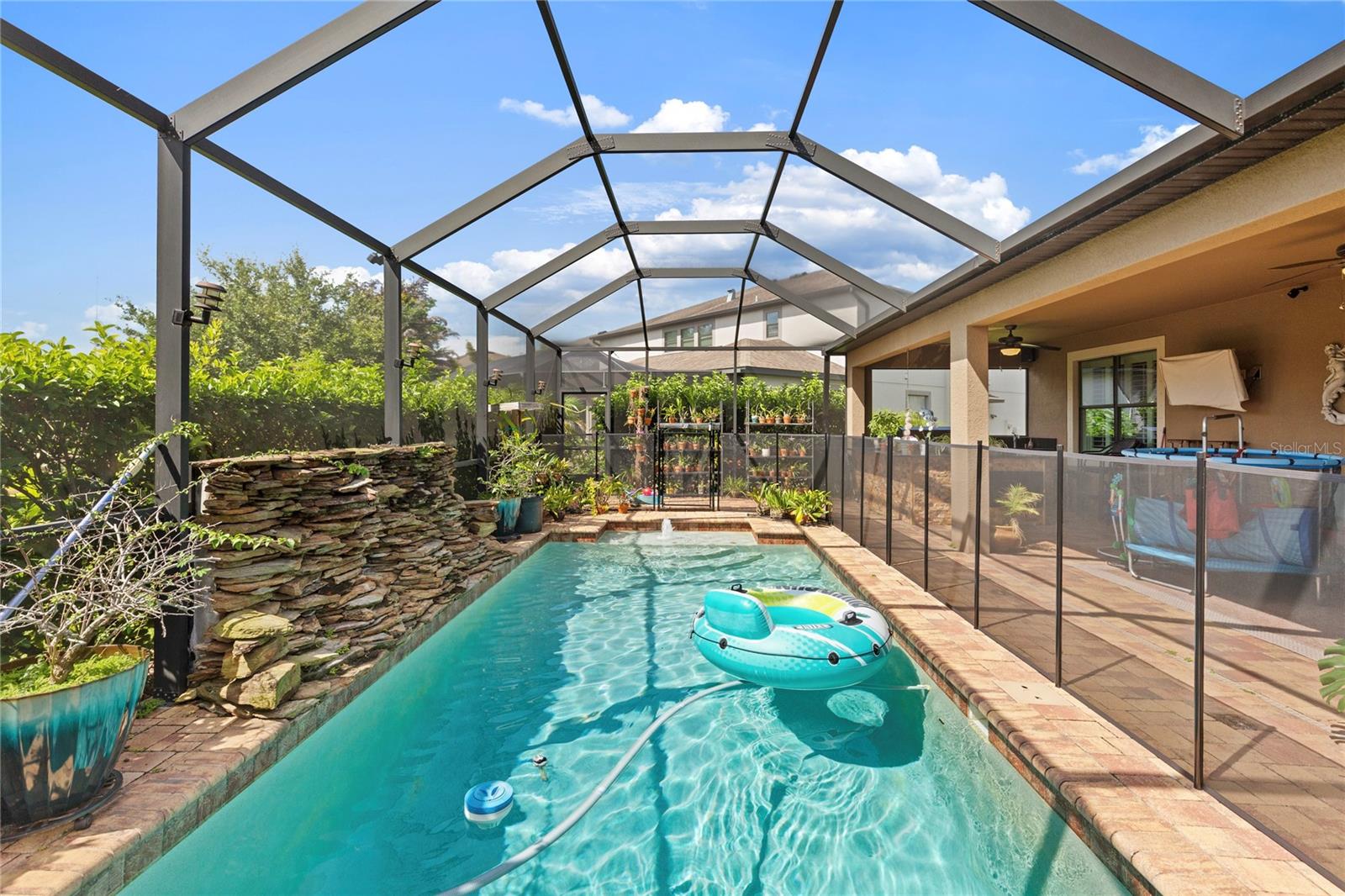 WELLINGTON ESTATES - Residential