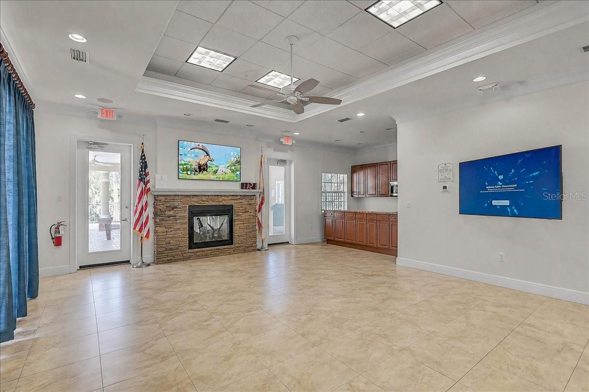 COUNTRY CLUB EAST AT LAKEWD RNCH QQ1 1 - Residential