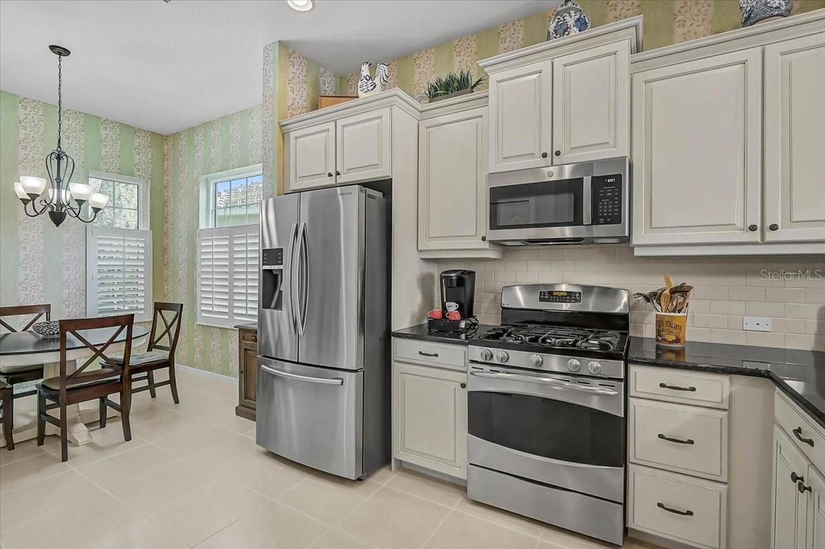 COUNTRY CLUB EAST AT LAKEWD RNCH QQ1 1 - Residential