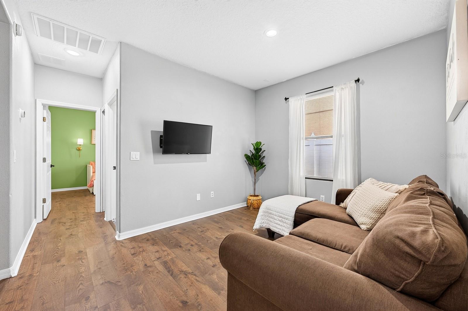 BELLA VISTA/TIVOLI WOODS - Residential
