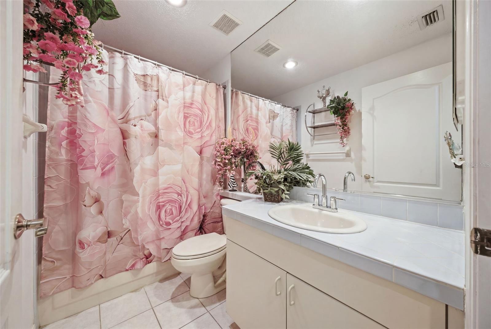 CHAPMAN MANORS - Residential