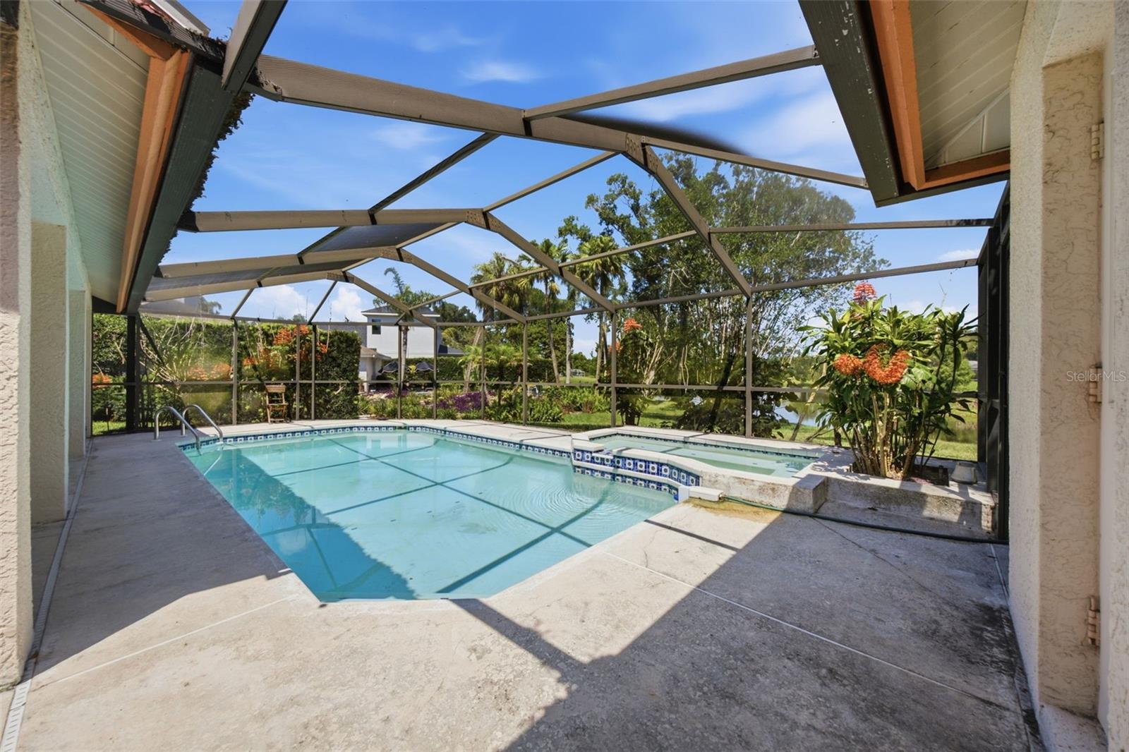 CHAPMAN MANORS - Residential