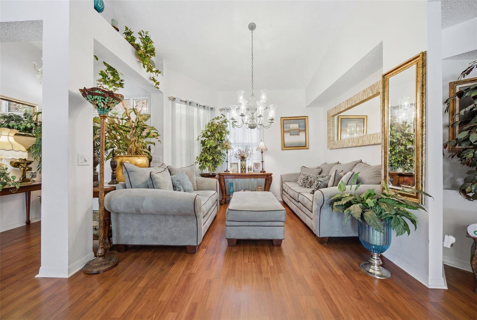 CHAPMAN MANORS - Residential