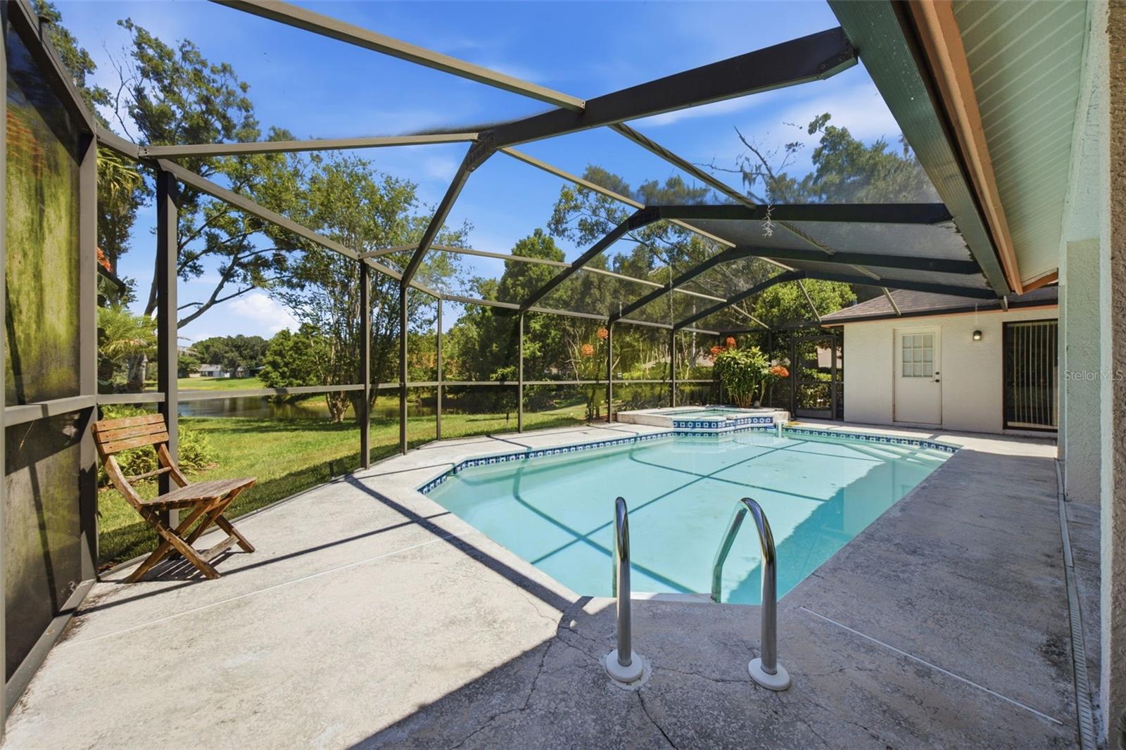 CHAPMAN MANORS - Residential