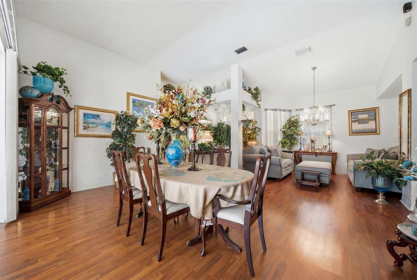 CHAPMAN MANORS - Residential