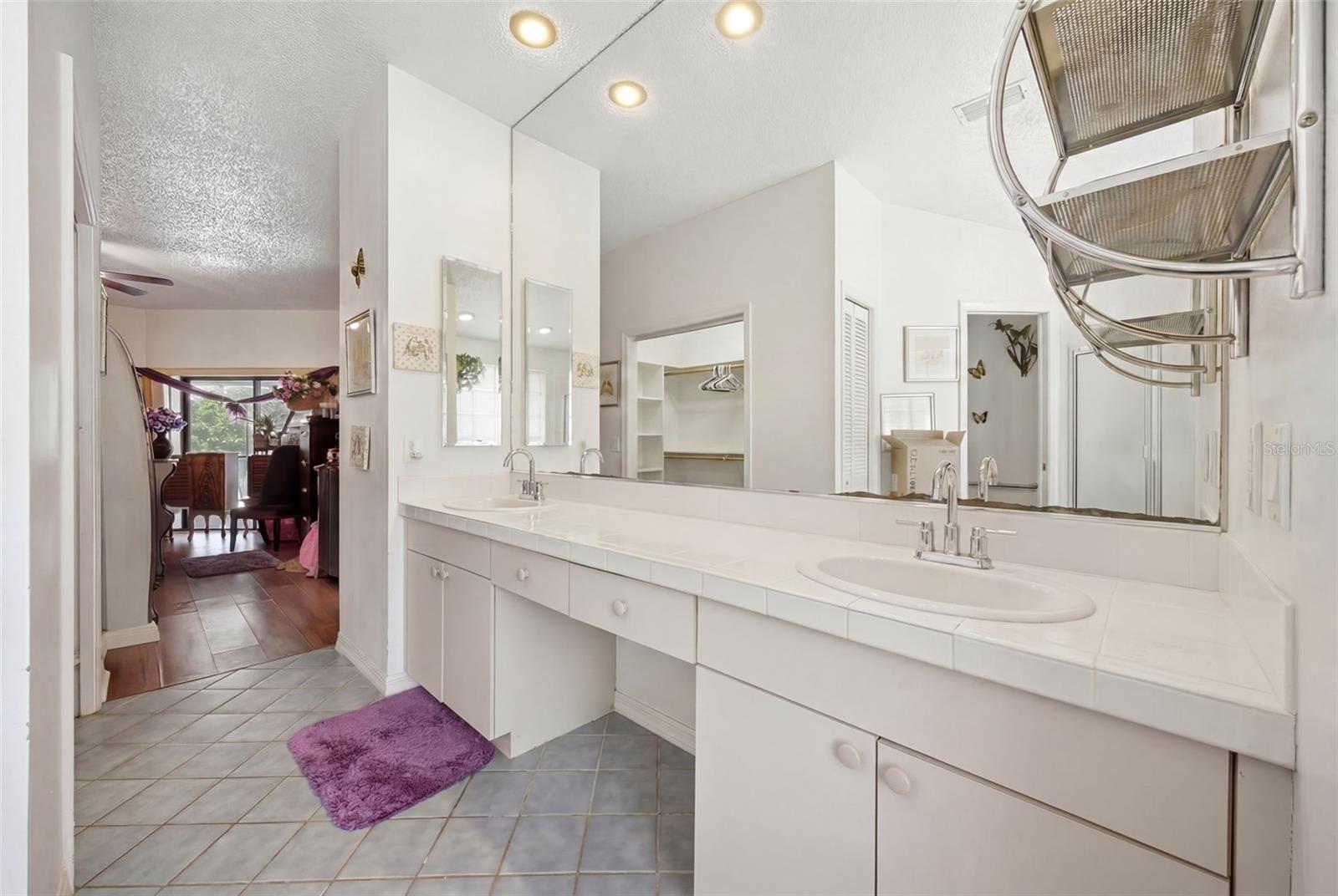 CHAPMAN MANORS - Residential