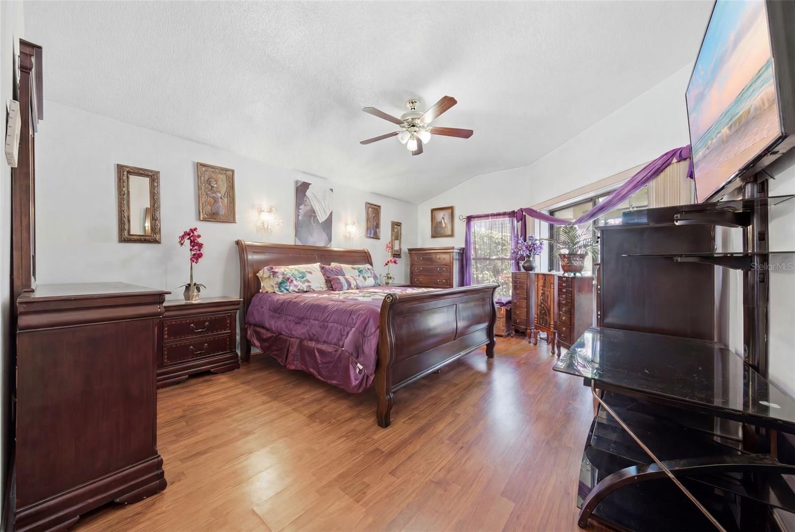 CHAPMAN MANORS - Residential