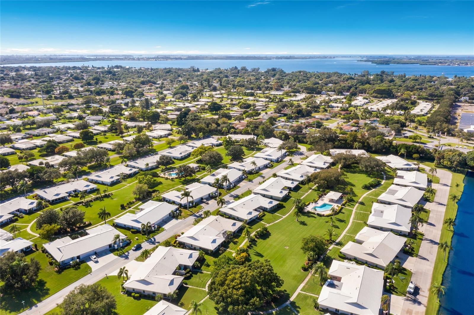 VILLAGE GREEN OF BRADENTON SEC 6 - Residential