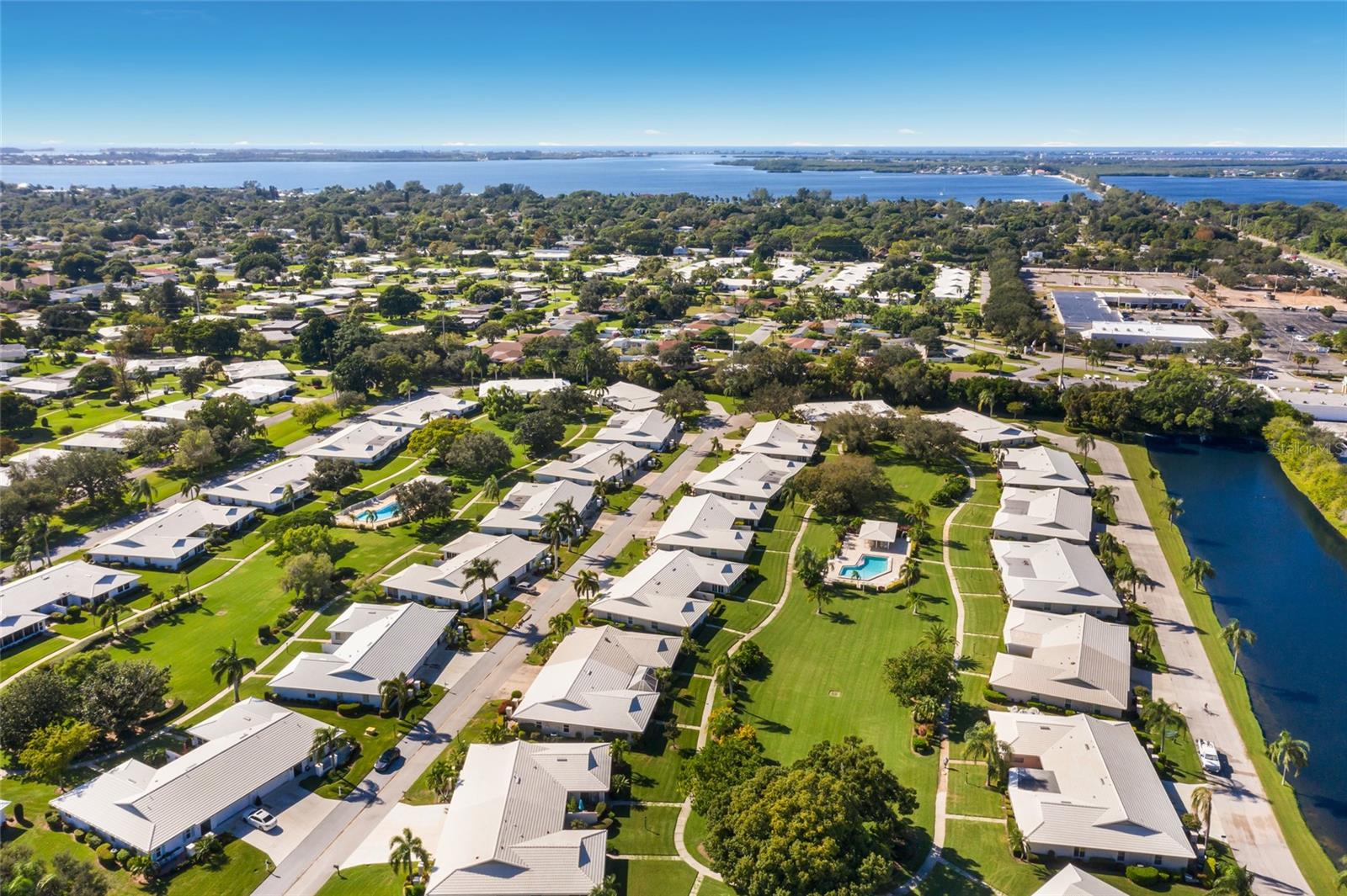 VILLAGE GREEN OF BRADENTON SEC 6 - Residential