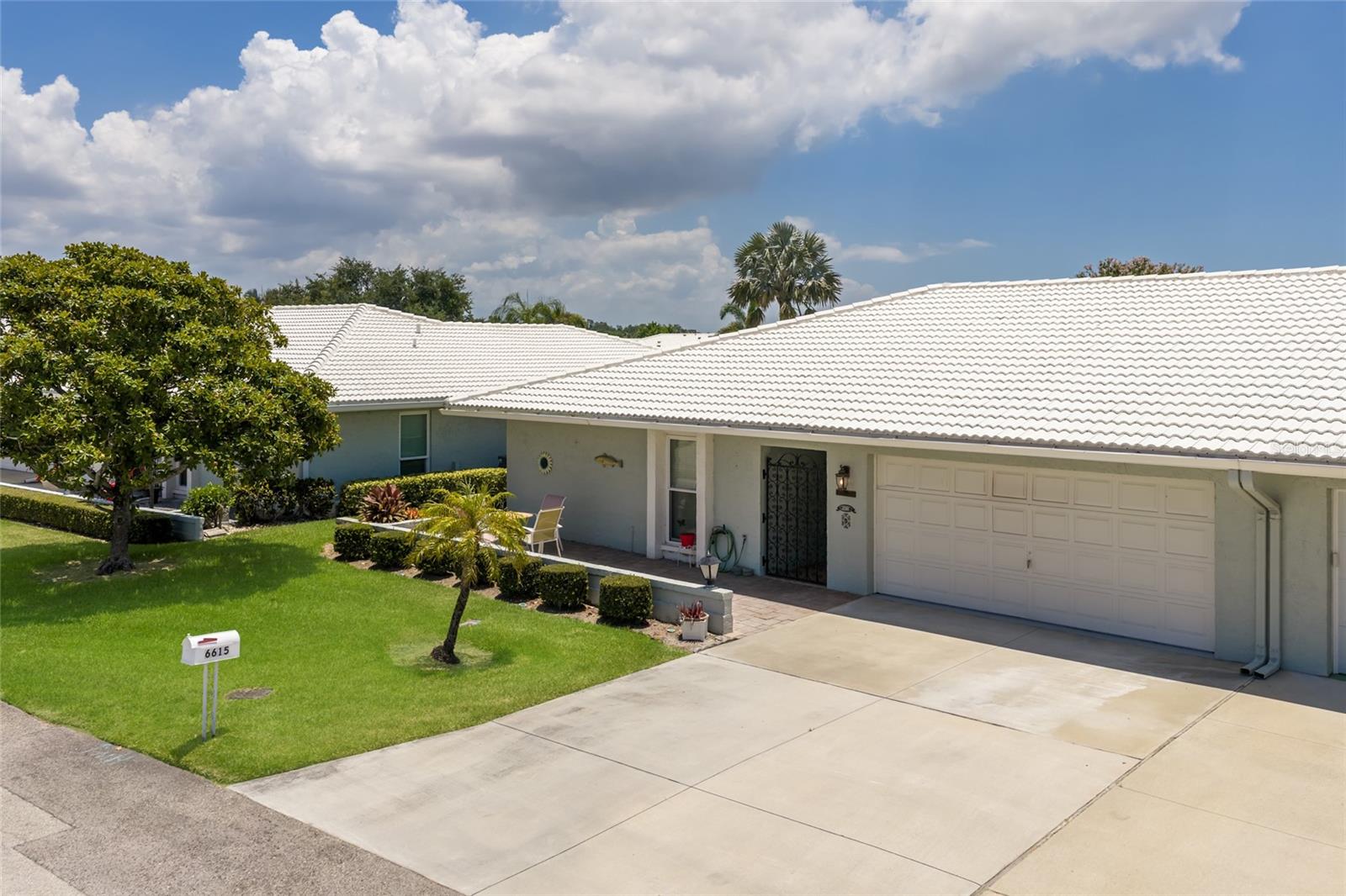 VILLAGE GREEN OF BRADENTON SEC 6 - Residential