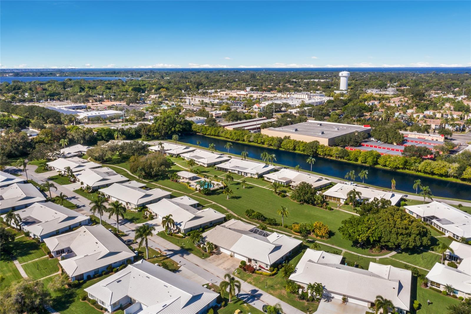 VILLAGE GREEN OF BRADENTON SEC 6 - Residential