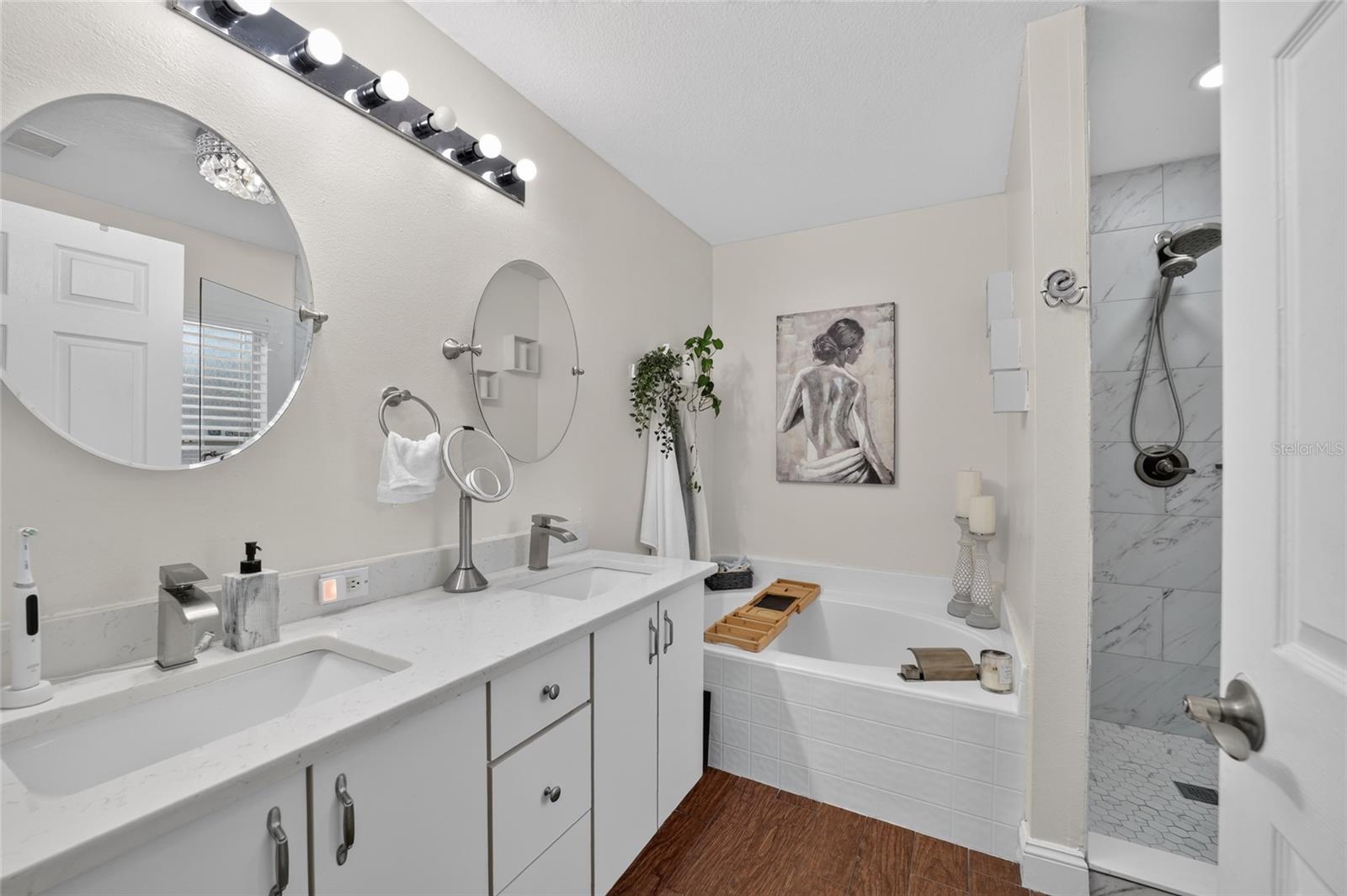 SILVER SPGS SHORES 20 - Residential