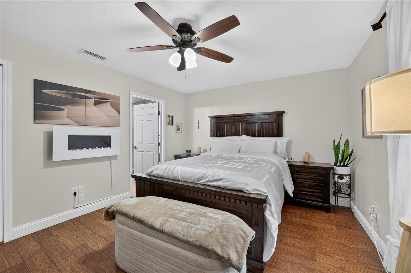 SILVER SPGS SHORES 20 - Residential