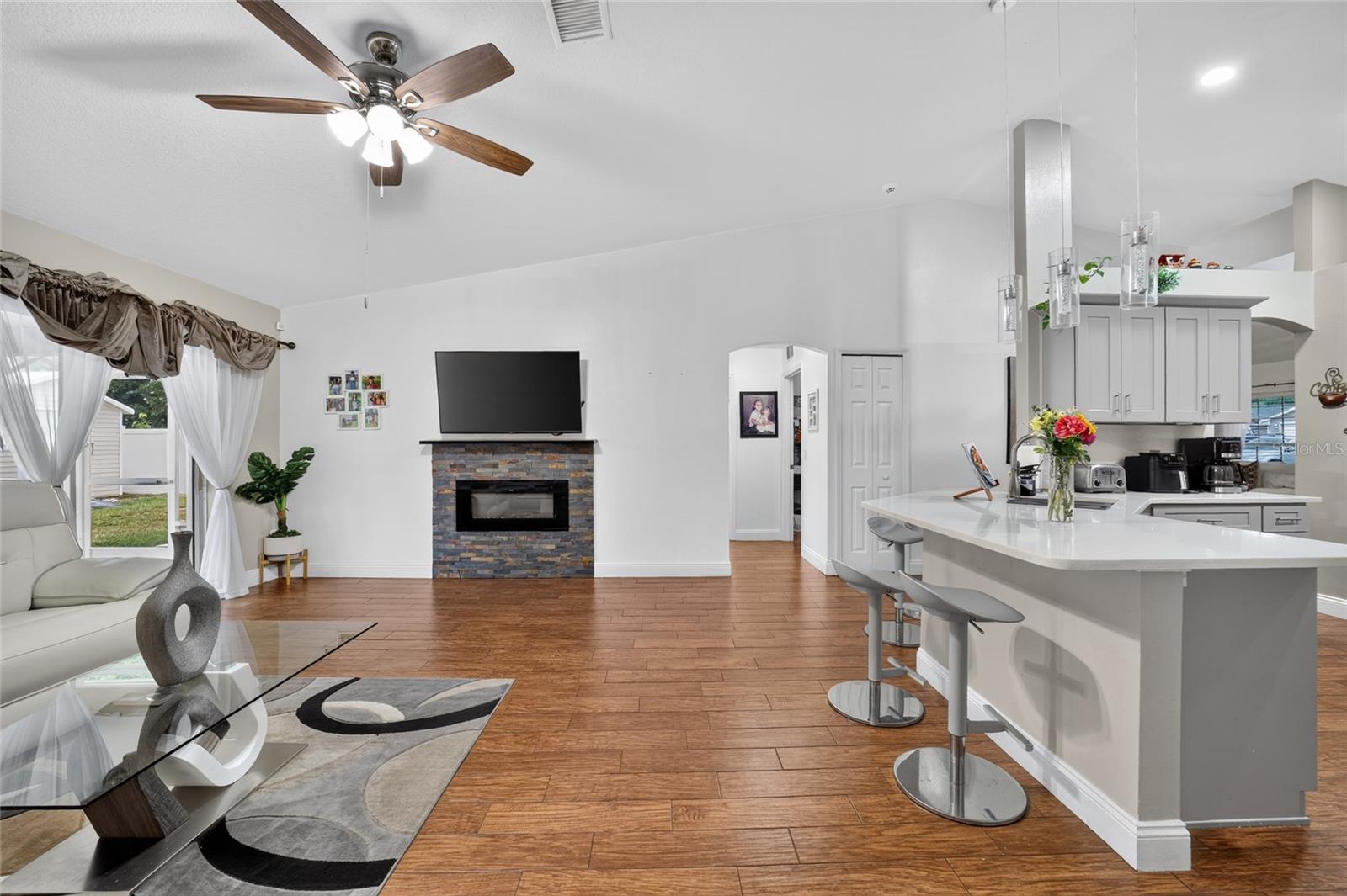 SILVER SPGS SHORES 20 - Residential