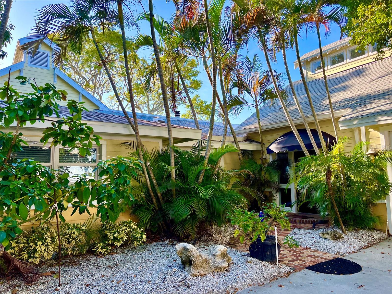 SEASIDE POINT - Residential