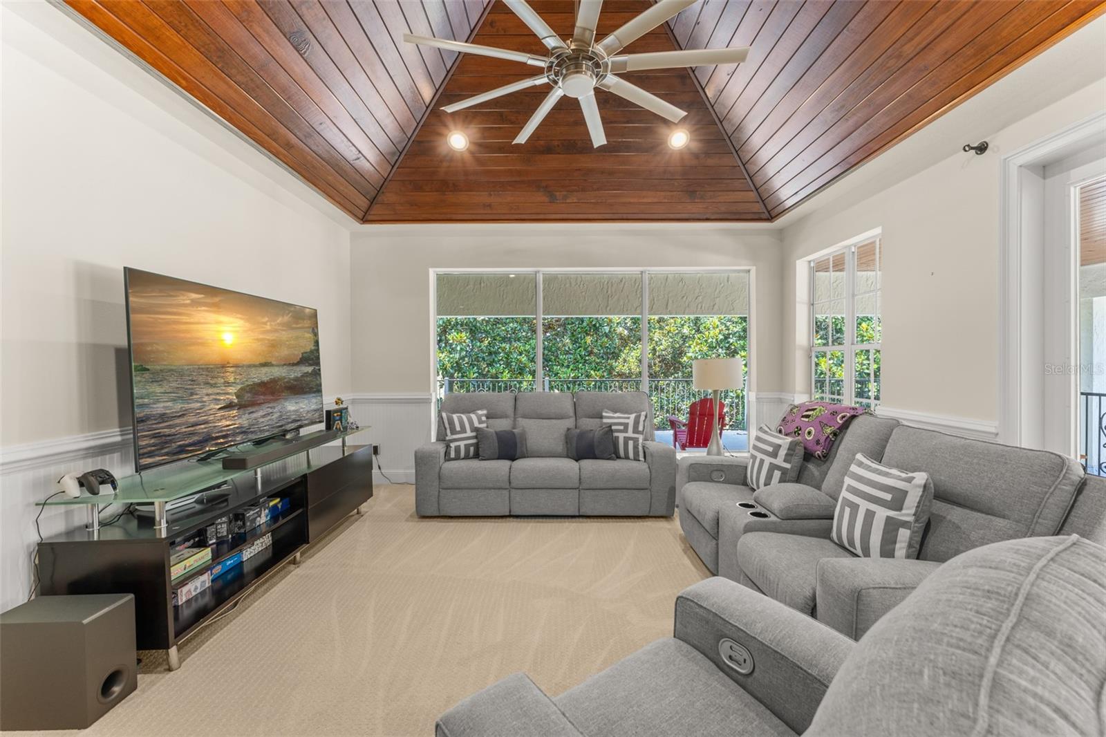 KEENES POINTE - Residential