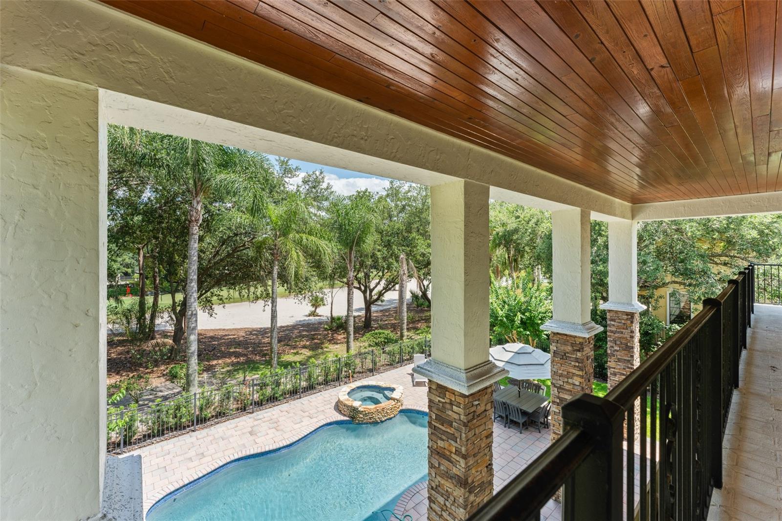 KEENES POINTE - Residential
