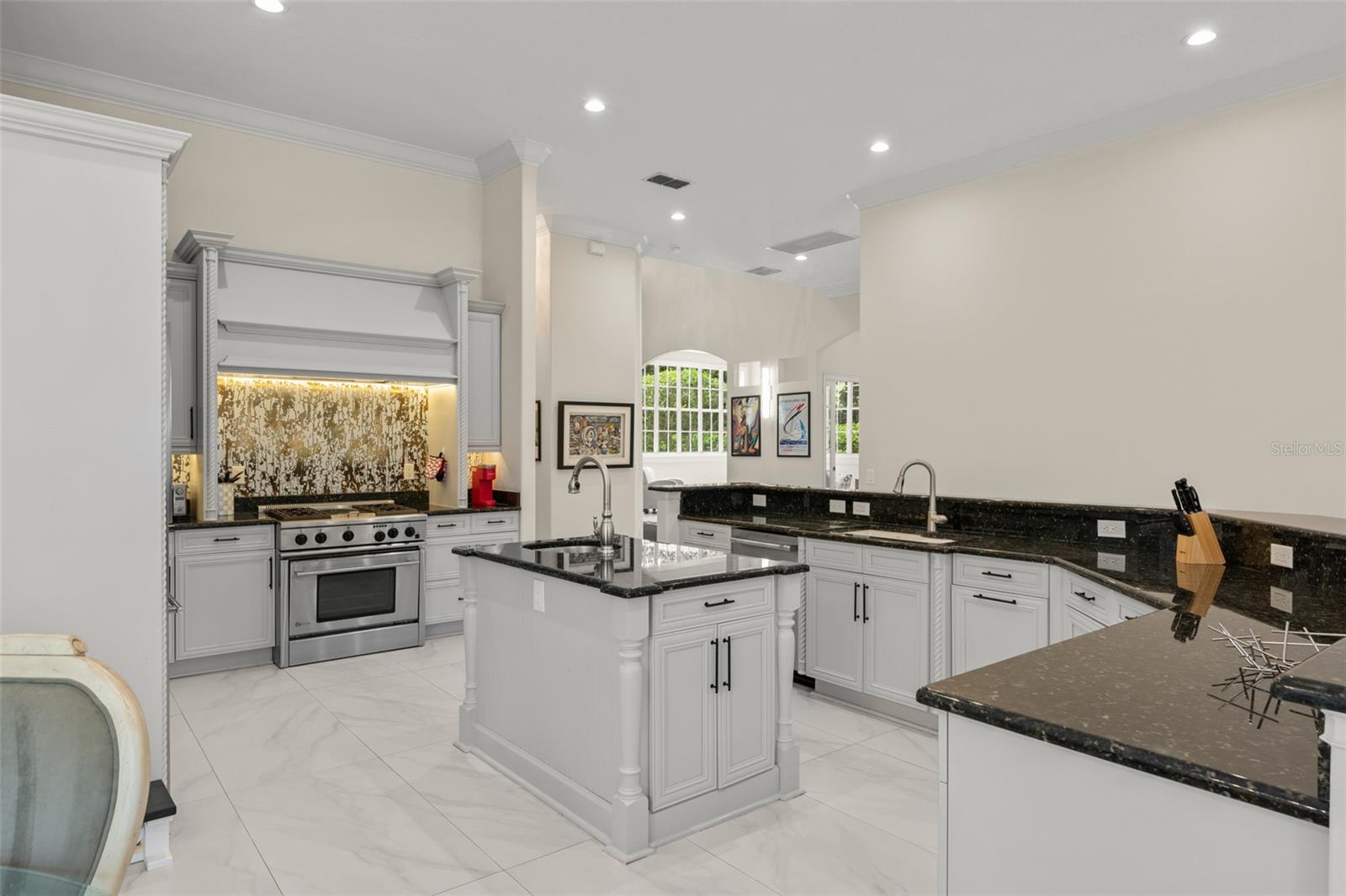 KEENES POINTE - Residential